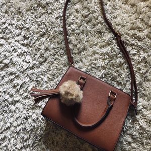 Brown Purse (simple-handy)